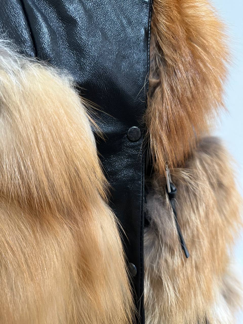 REAL genuine POLAR FOX fur women vest M SIZE LEATHER 1109910 WITHOUT SLEEVES