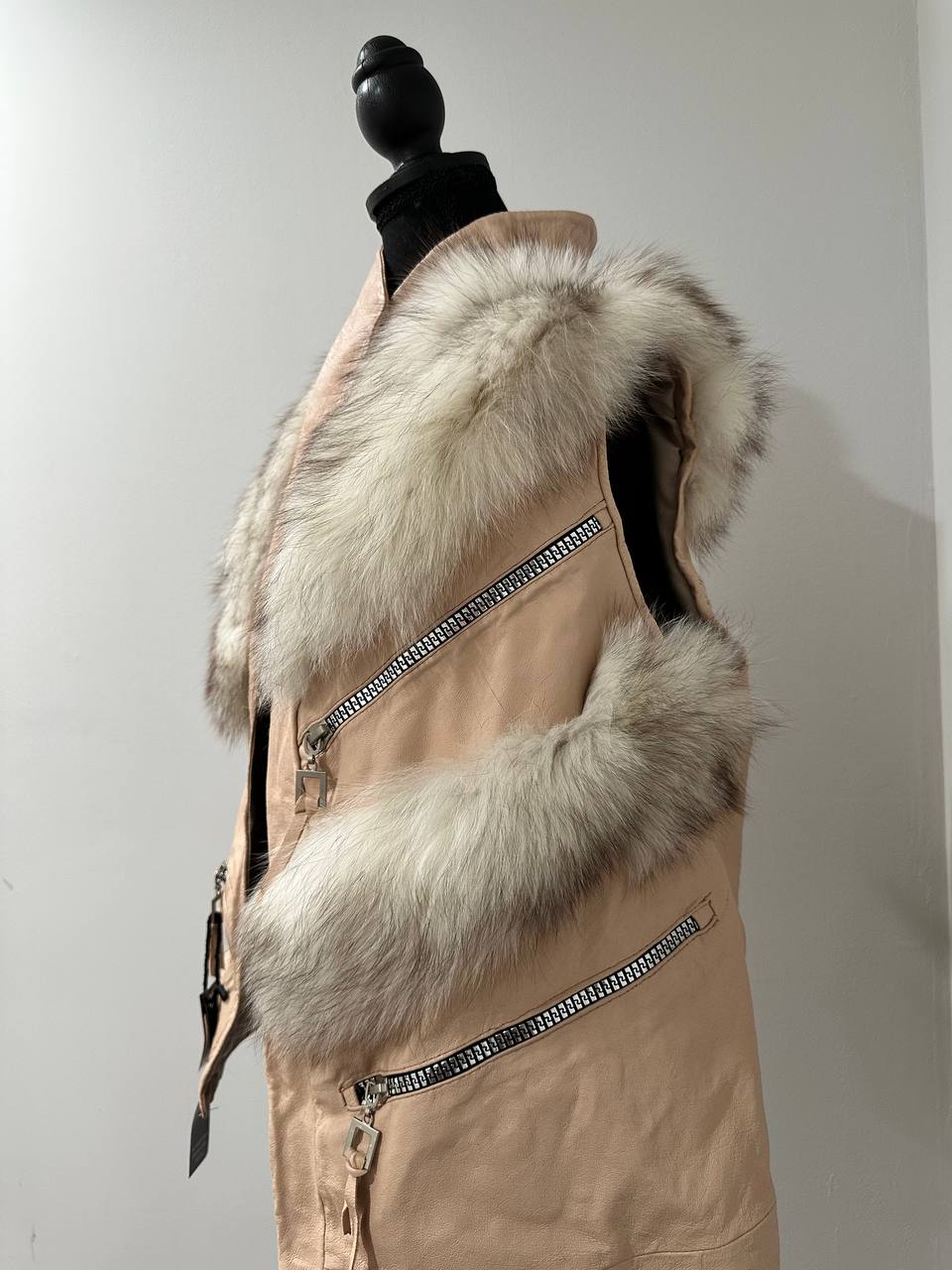 REAL genuine FOX fur women vest S SIZE LEATHER 1109912 WITHOUT SLEEVES