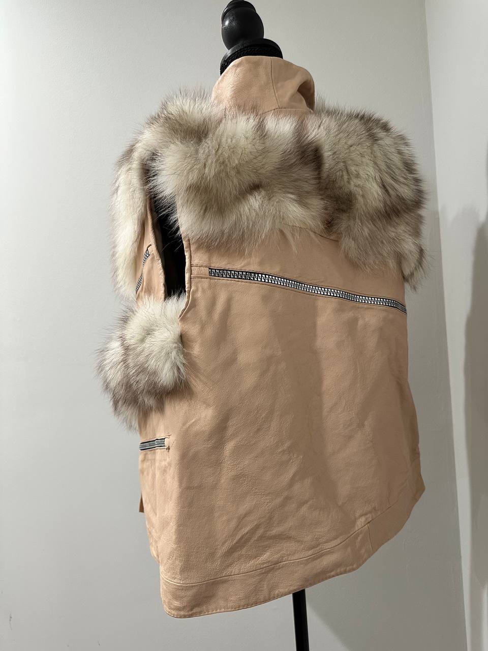 REAL genuine FOX fur women vest S SIZE LEATHER 1109912 WITHOUT SLEEVES