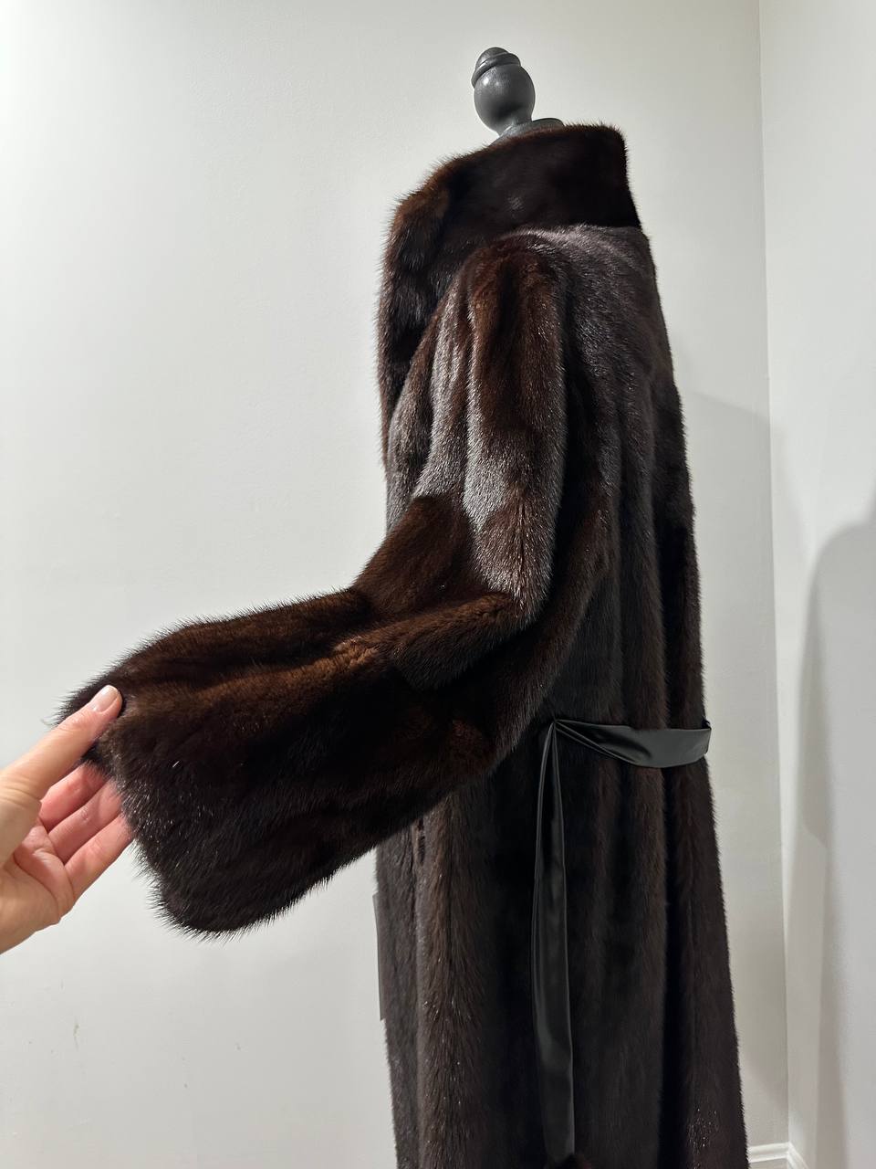 women real mink fur coat long with belt dark brown color size XL NEW!!! 1109798