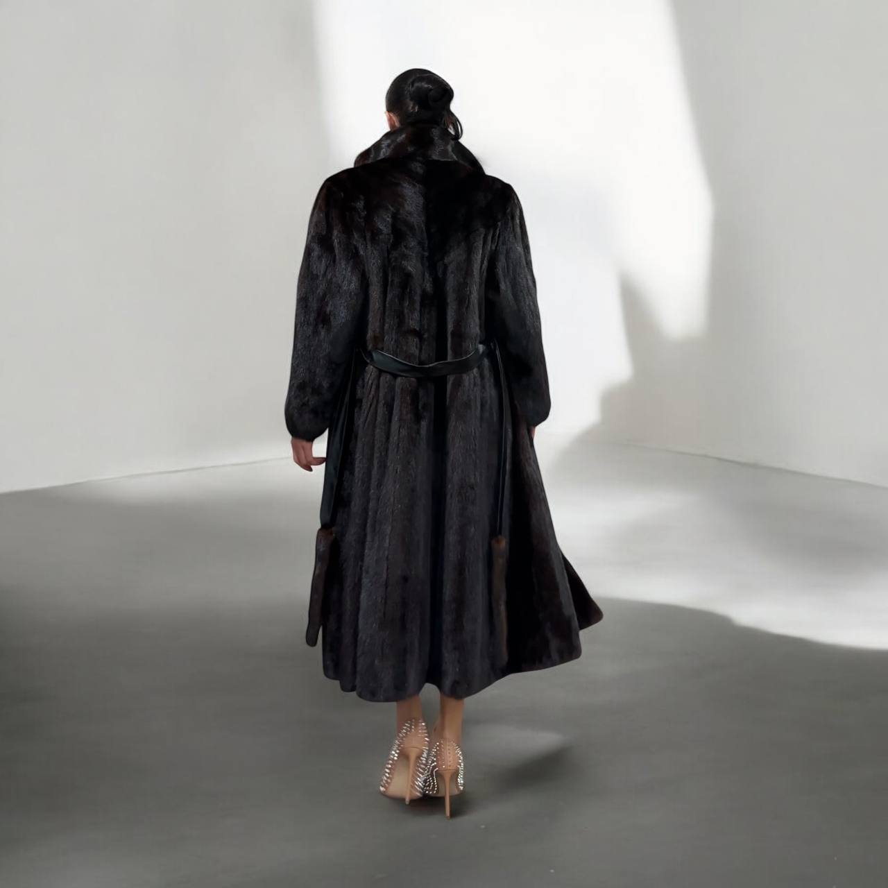 women real mink fur coat long with belt dark brown color size XL NEW!!! 1109798