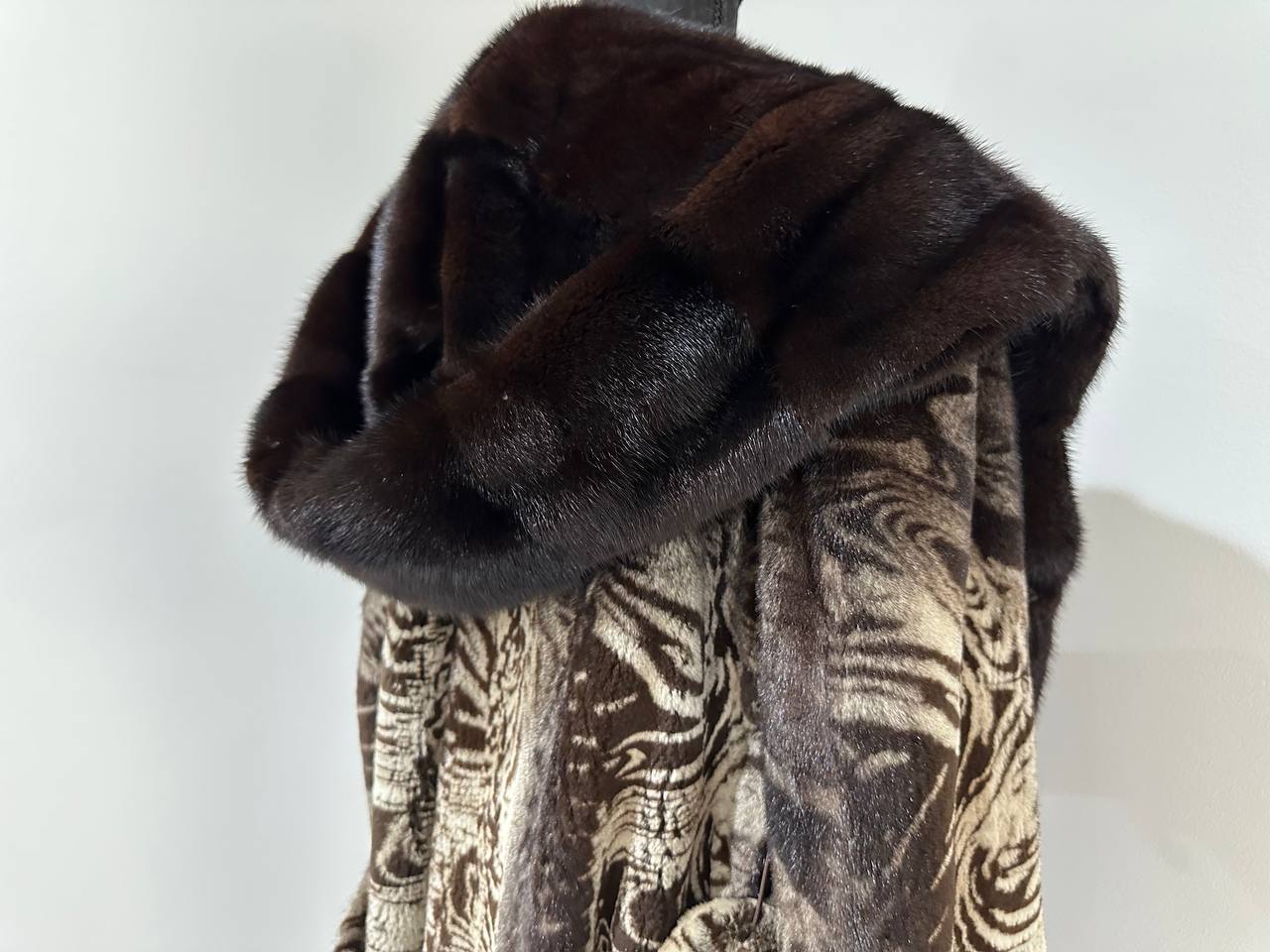 New women Real Natural Luxurious Sheared Mink Fur Coat with Hood 1201087 size M belt