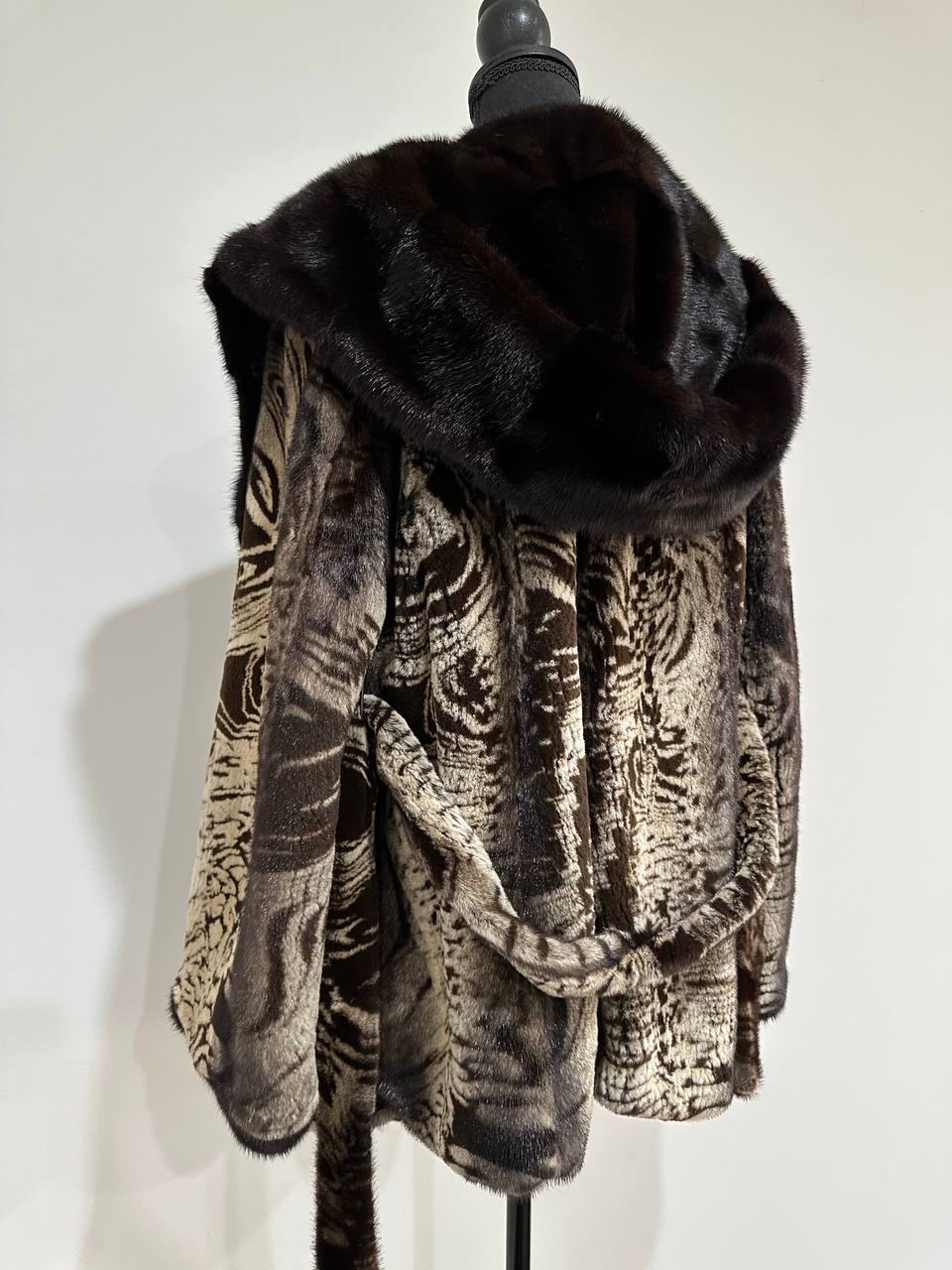 New women Real Natural Luxurious Sheared Mink Fur Coat with Hood 1201087 size M belt