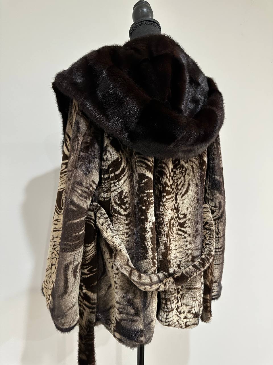 New women Real Natural Luxurious Sheared Mink Fur Coat with Hood 1201087 size M belt