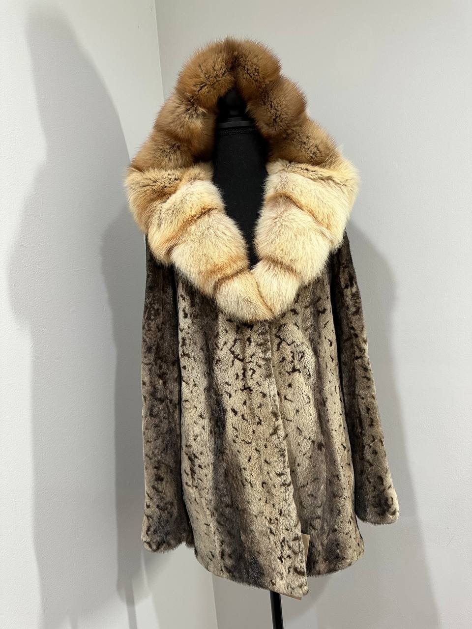 NEW Sheared Mink Jacket – Lynx Print – Red Fox Hooded– FURSTAR 1201138 S size