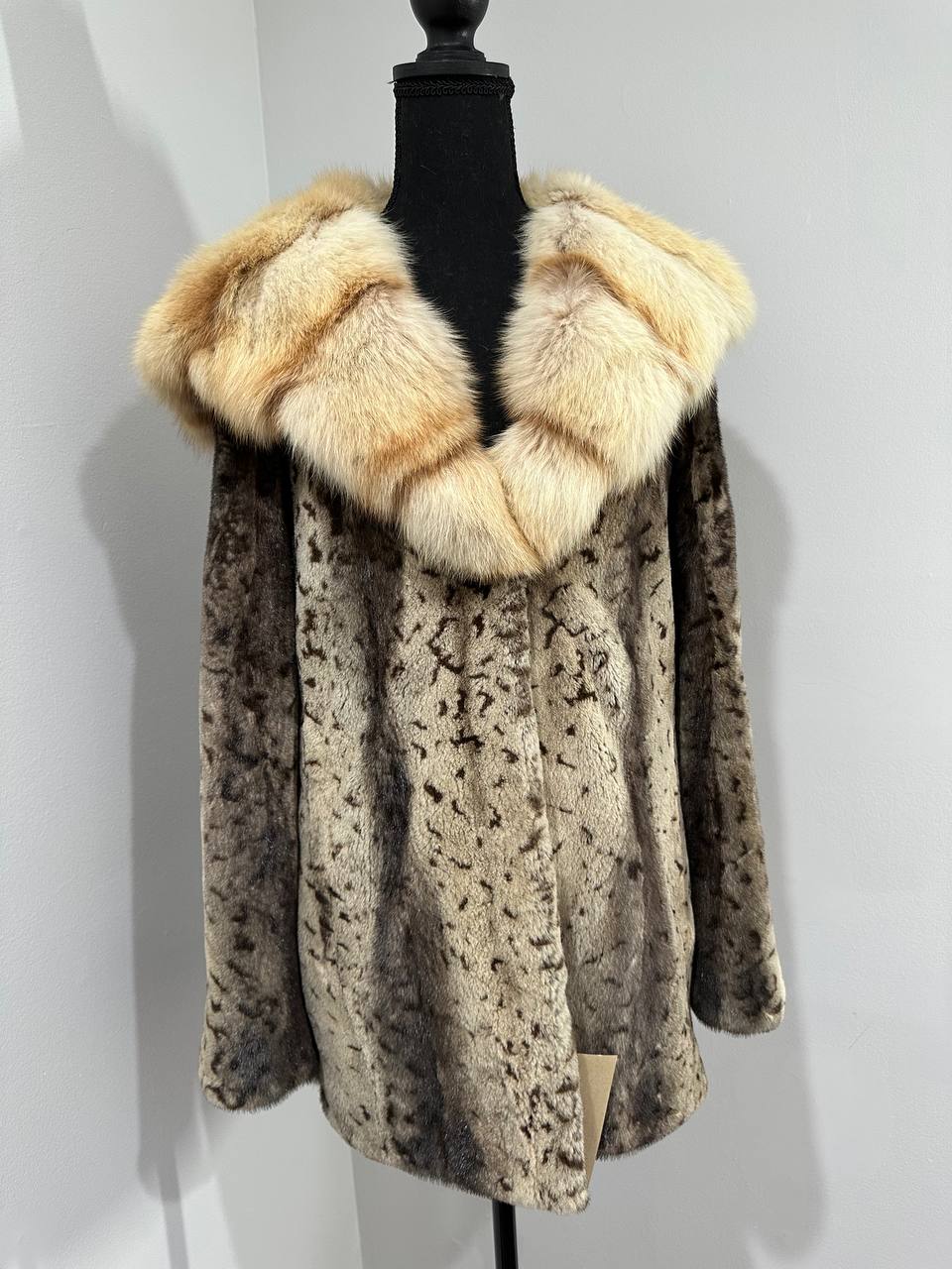 NEW Sheared Mink Jacket – Lynx Print – Red Fox Hooded– FURSTAR 1201138 S size