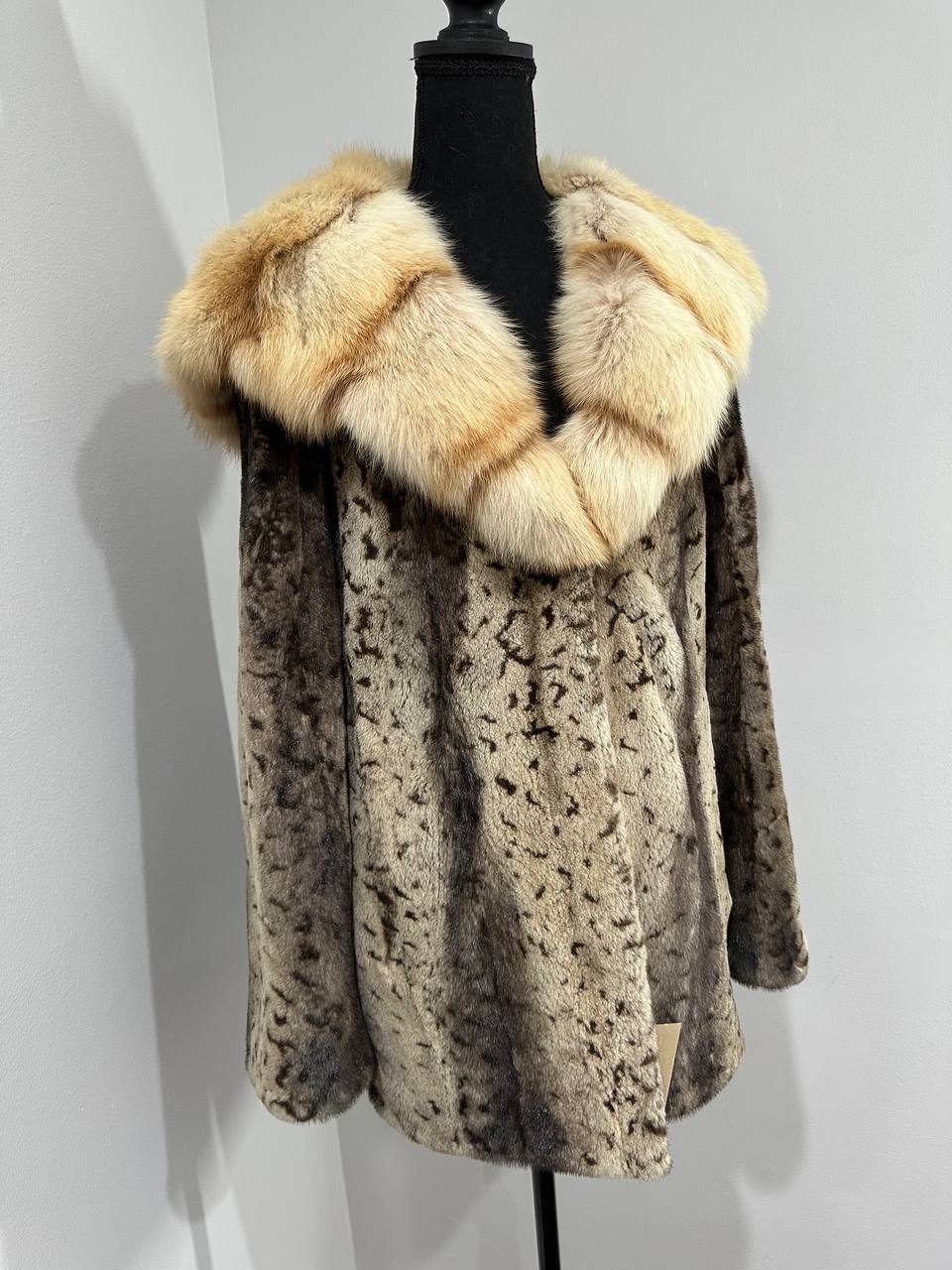 NEW Sheared Mink Jacket – Lynx Print – Red Fox Hooded– FURSTAR 1201138 S size