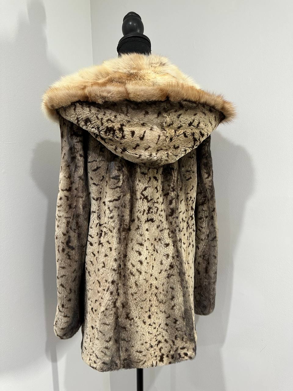 NEW Sheared Mink Jacket – Lynx Print – Red Fox Hooded– FURSTAR 1201138 S size