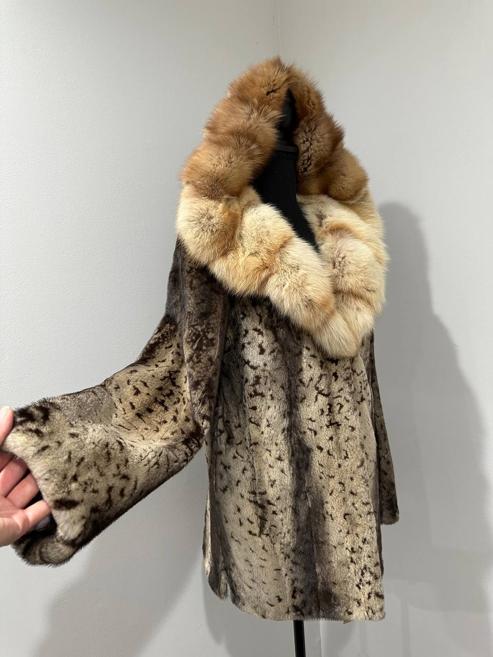 NEW Sheared Mink Jacket – Lynx Print – Red Fox Hooded– FURSTAR 1201138 S size