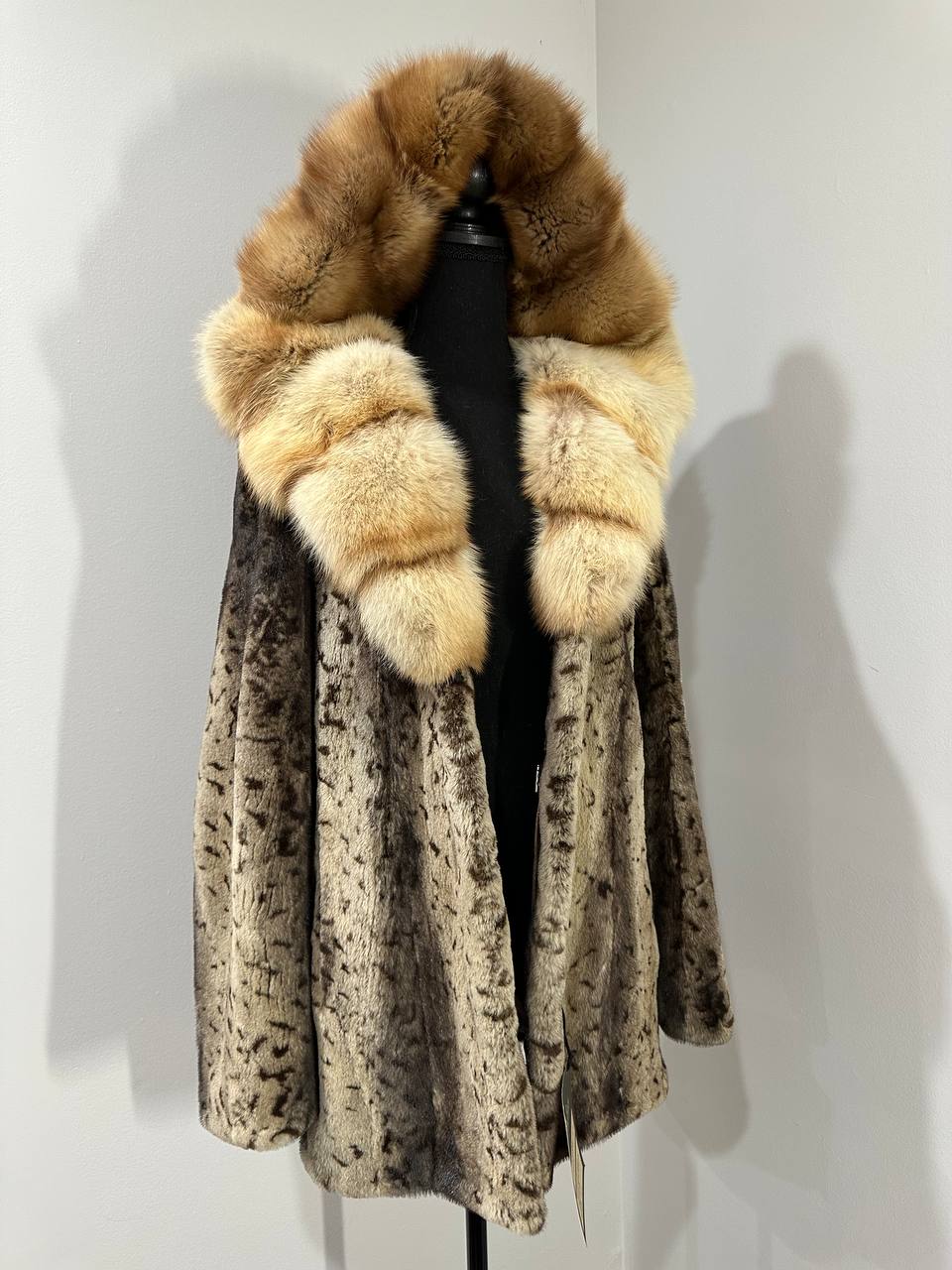 NEW Sheared Mink Jacket – Lynx Print – Red Fox Hooded– FURSTAR 1201138 S size