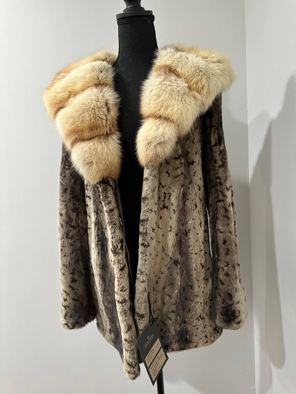 NEW Sheared Mink Jacket – Lynx Print – Red Fox Hooded– FURSTAR 1201138 S size