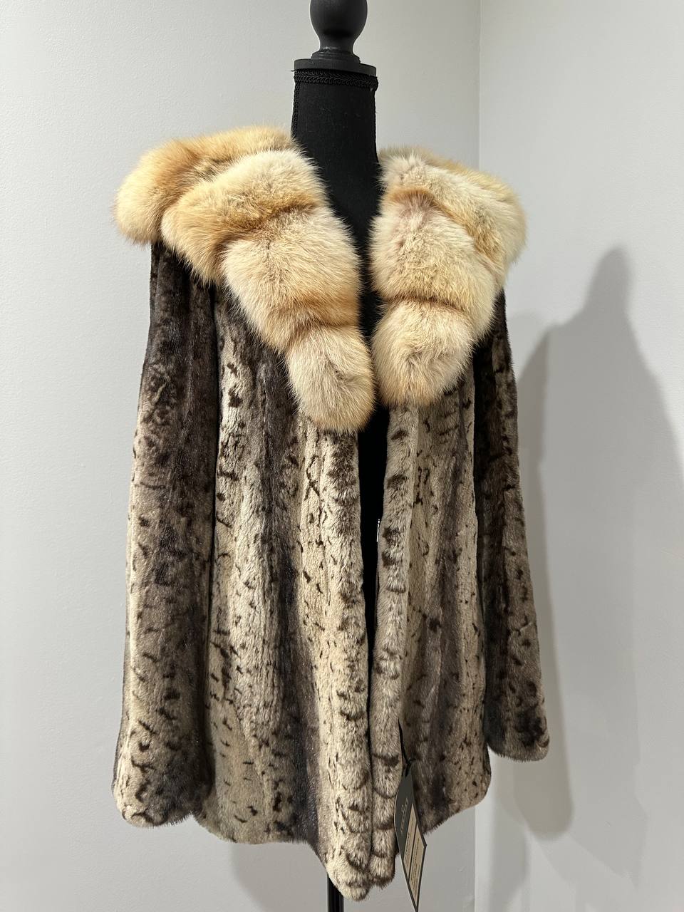 NEW Sheared Mink Jacket – Lynx Print – Red Fox Hooded– FURSTAR 1201138 S size