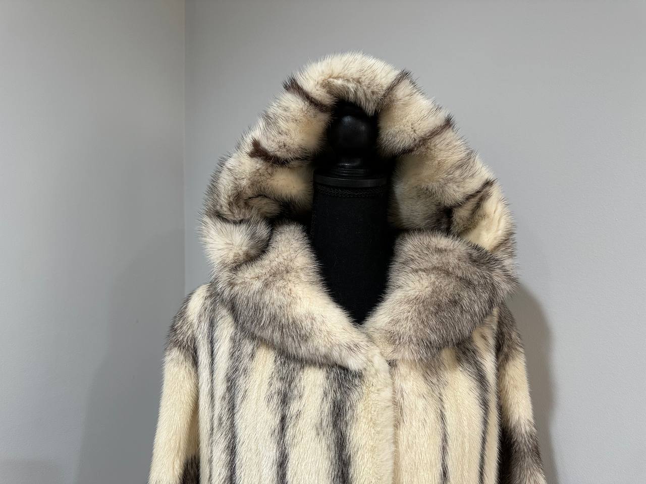 REAL CROSS MINK FUR women coat size L NEW 1201097 GENUINE FURS A STYLE HOODED