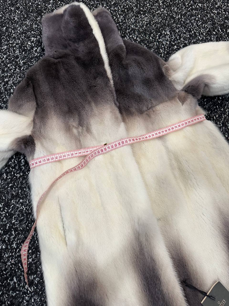 Luxury Natural Mink Fur Coat Gradient 1201142 M Shades Snow Cream Smoky Charcoal