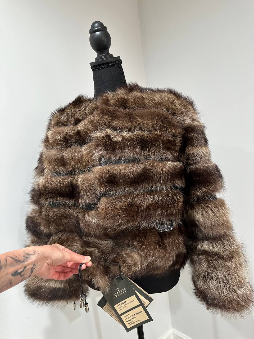 Real raccoon 100% Fur SHORT BOMBER Coat Size L 1109838 HORIZONTAL STYLE