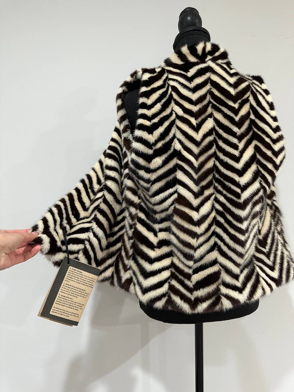 WOMEN MINK REAL FUR VEST zebra print SIZE XS 1201128 without sleeves BRANDED