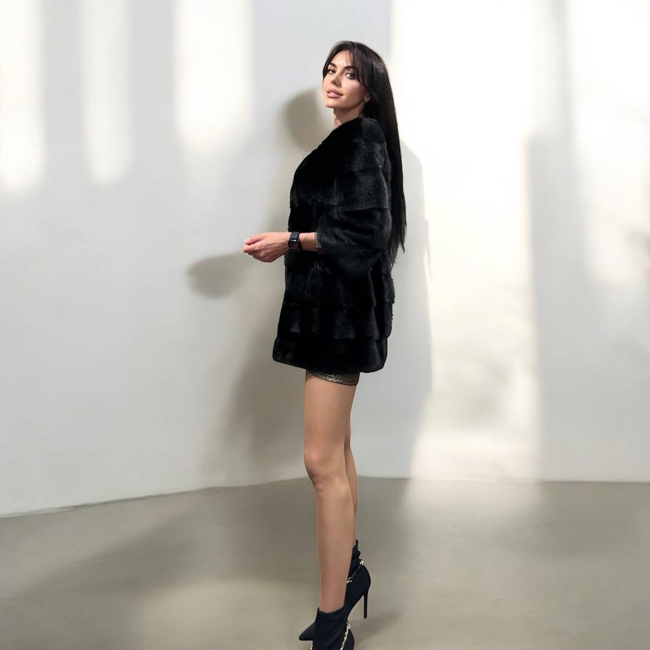REAL Mink FUR jacket SHORT SLEEVE coat GENUINE 1201070 BLACK size S NEW Luxury