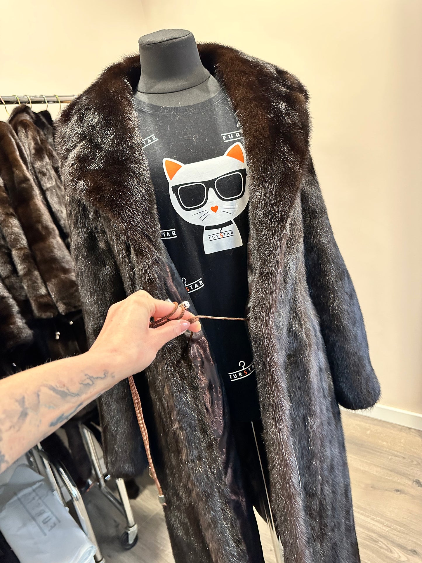 New 100% genuine real Natural mink fur coat jacket 1109829 size L dark brown