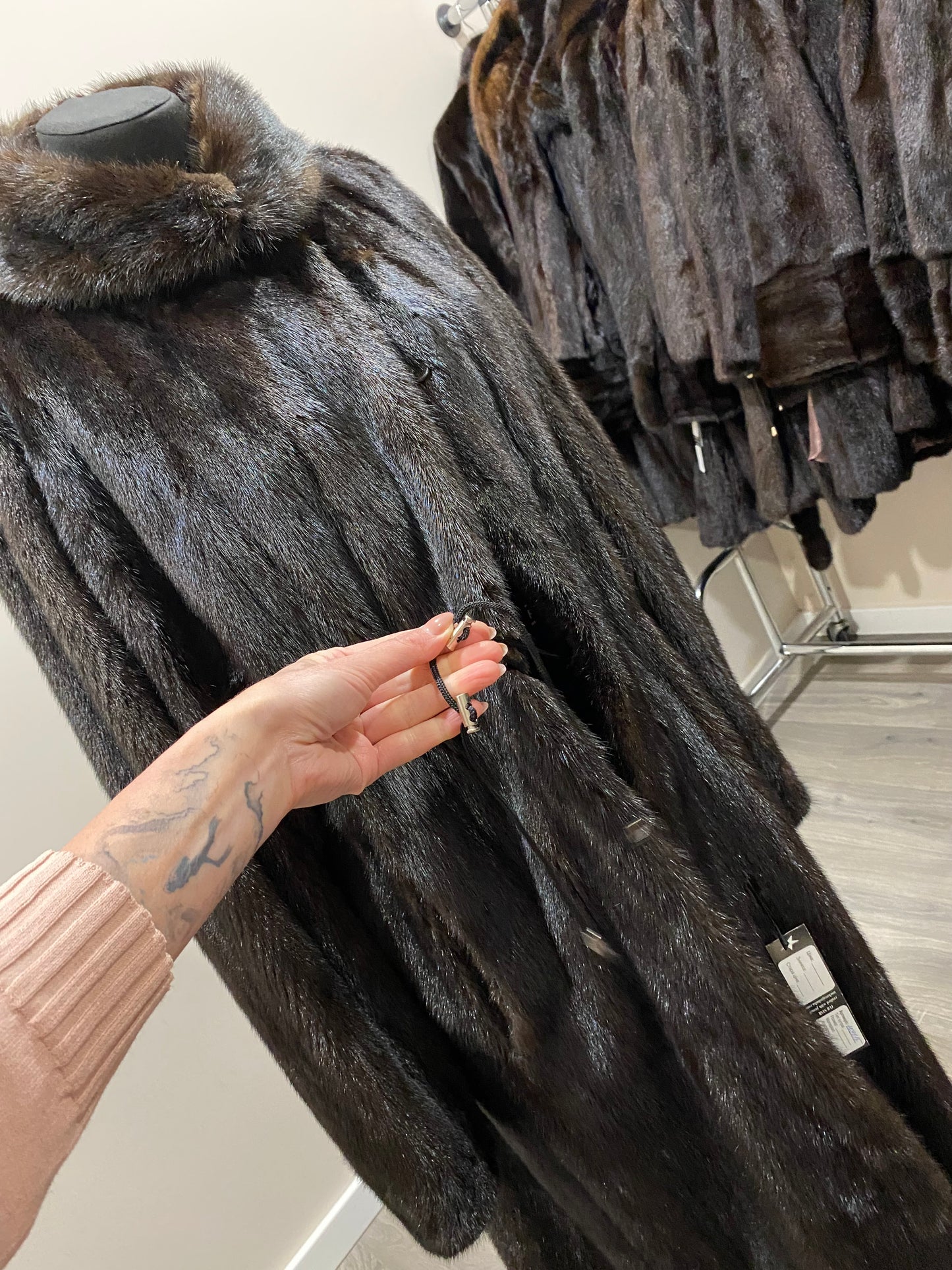 genuine real mink fur coat jacket 1109815 size L new dark brown color