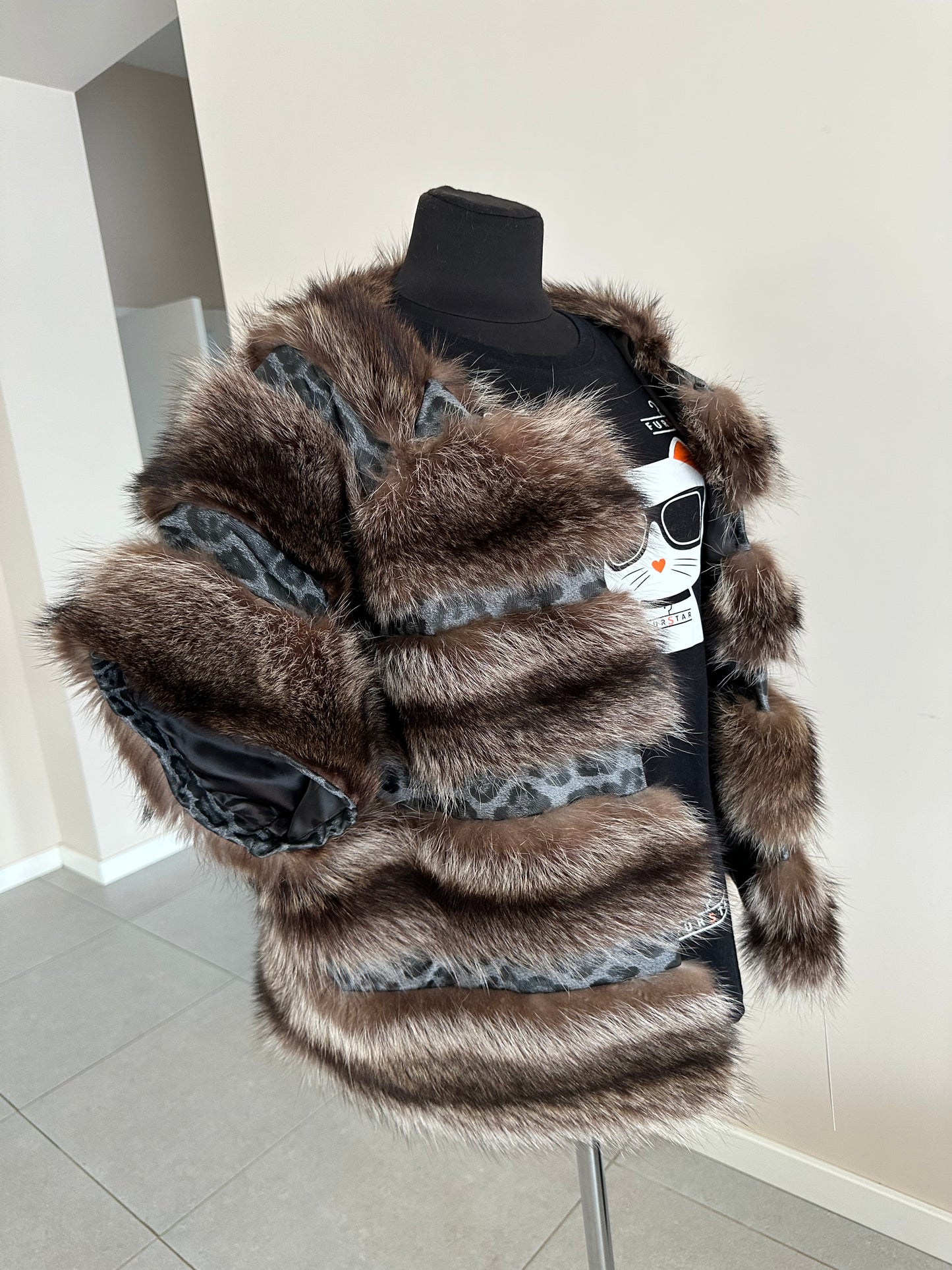 Women's Brand New Real natural raccoon fur VEST waist Coat Sleeves Less 1109985