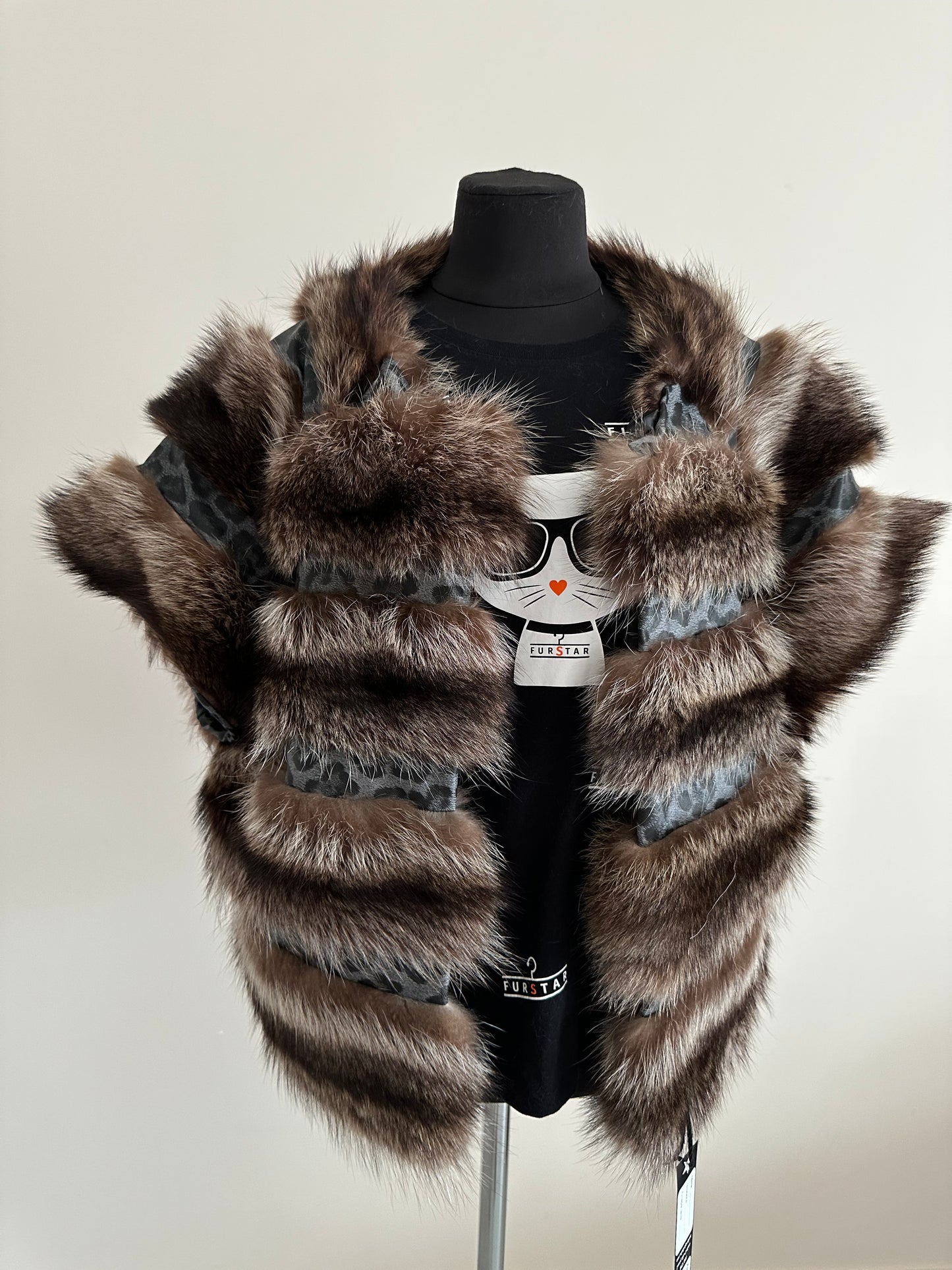 Women's Brand New Real natural raccoon fur VEST waist Coat Sleeves Less 1109985