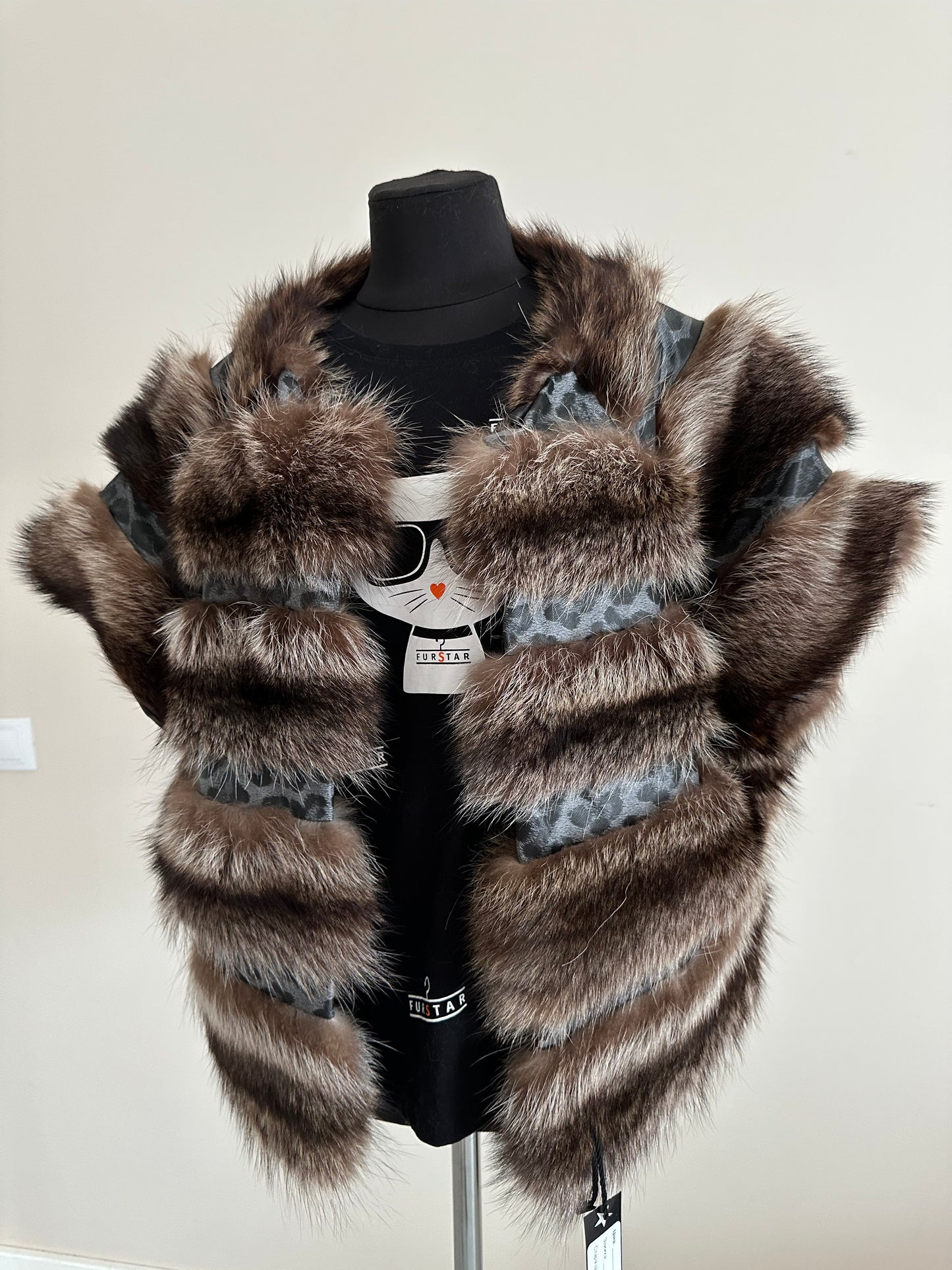 Women's Brand New Real natural raccoon fur VEST waist Coat Sleeves Less 1109985