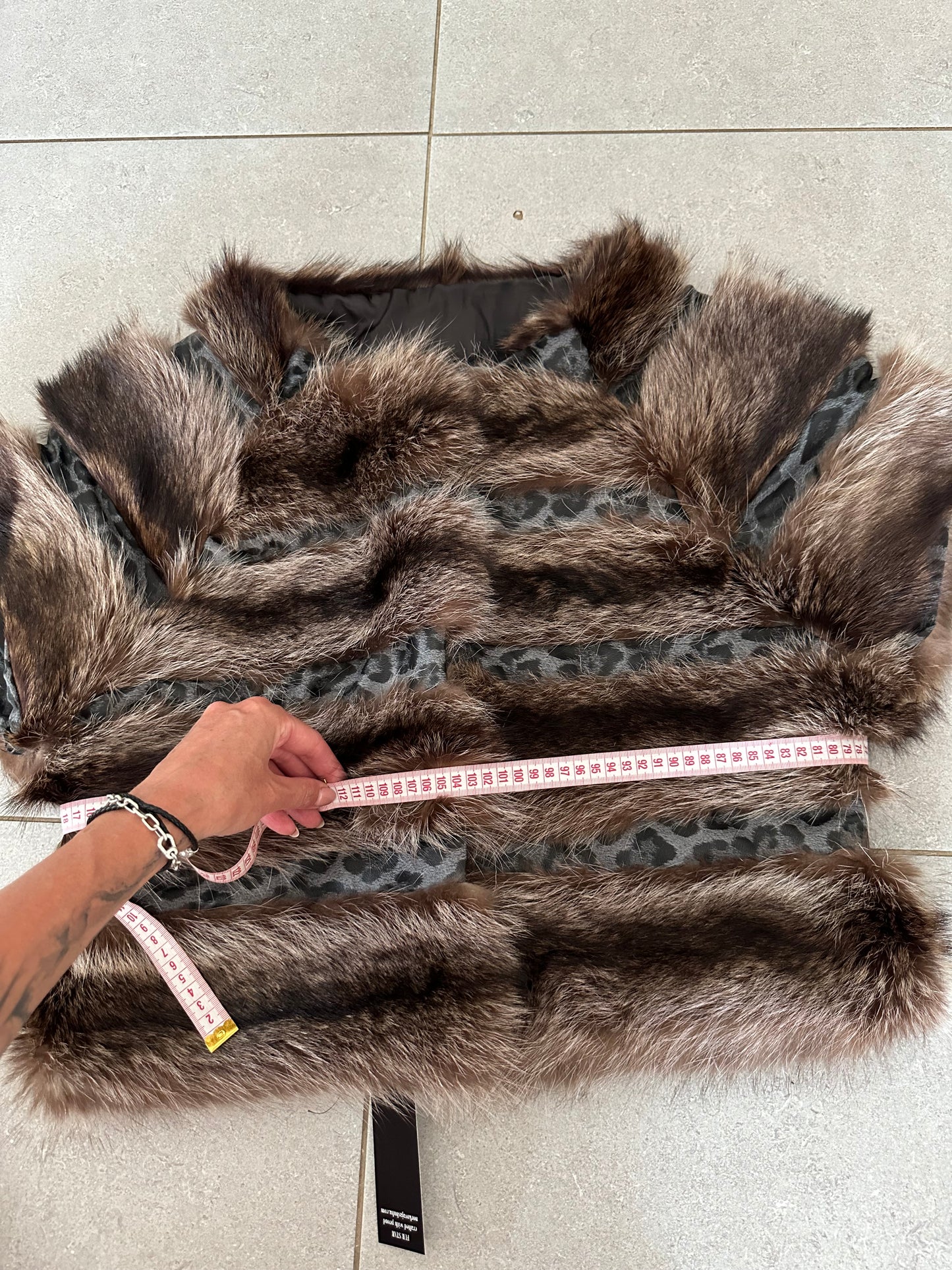 Women's Brand New Real natural raccoon fur VEST waist Coat Sleeves Less 1109985