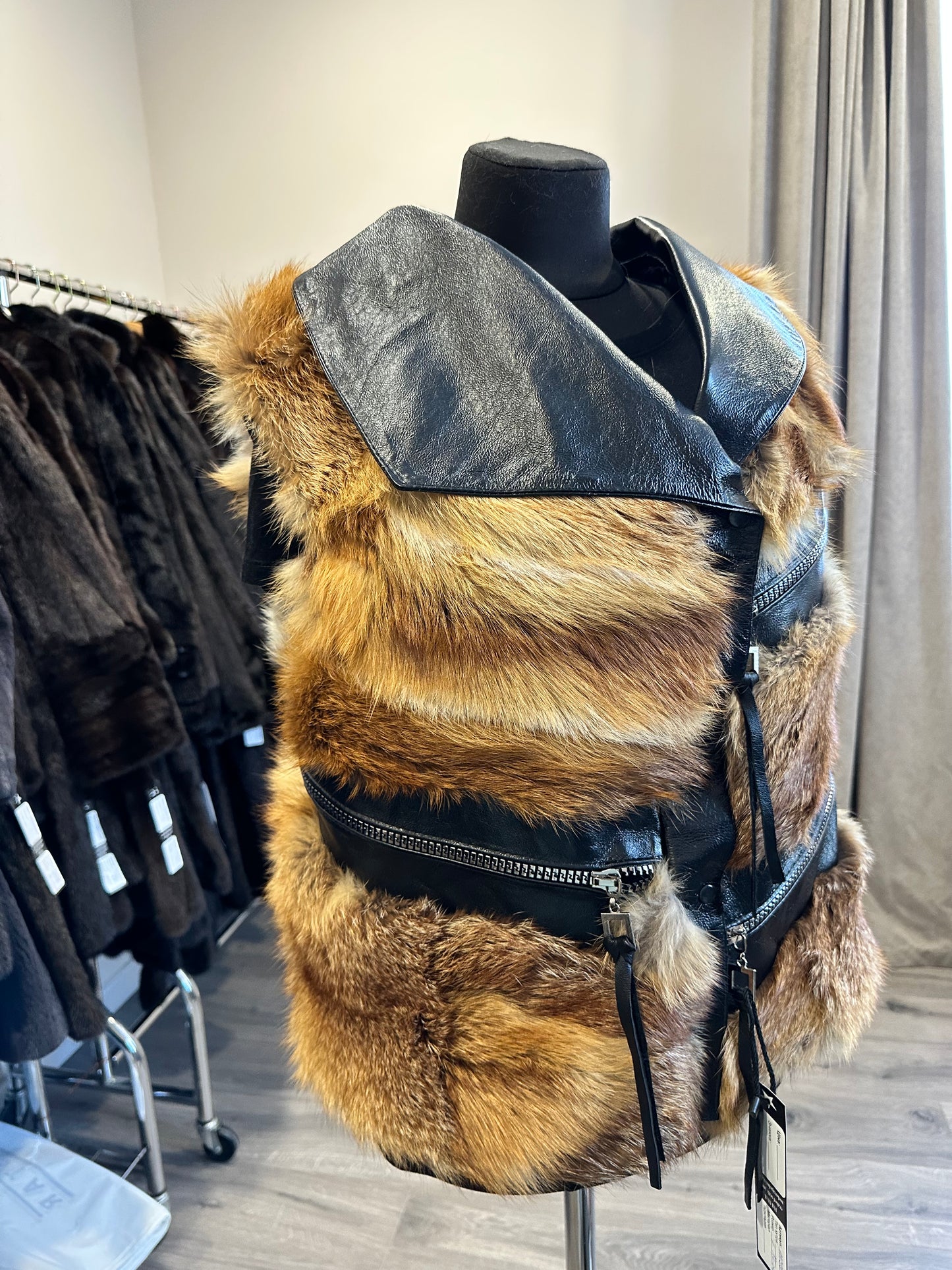 REAL genuine FOX fur women vest L SIZE LEATHER 1109903 WITHOUT SLEEVES
