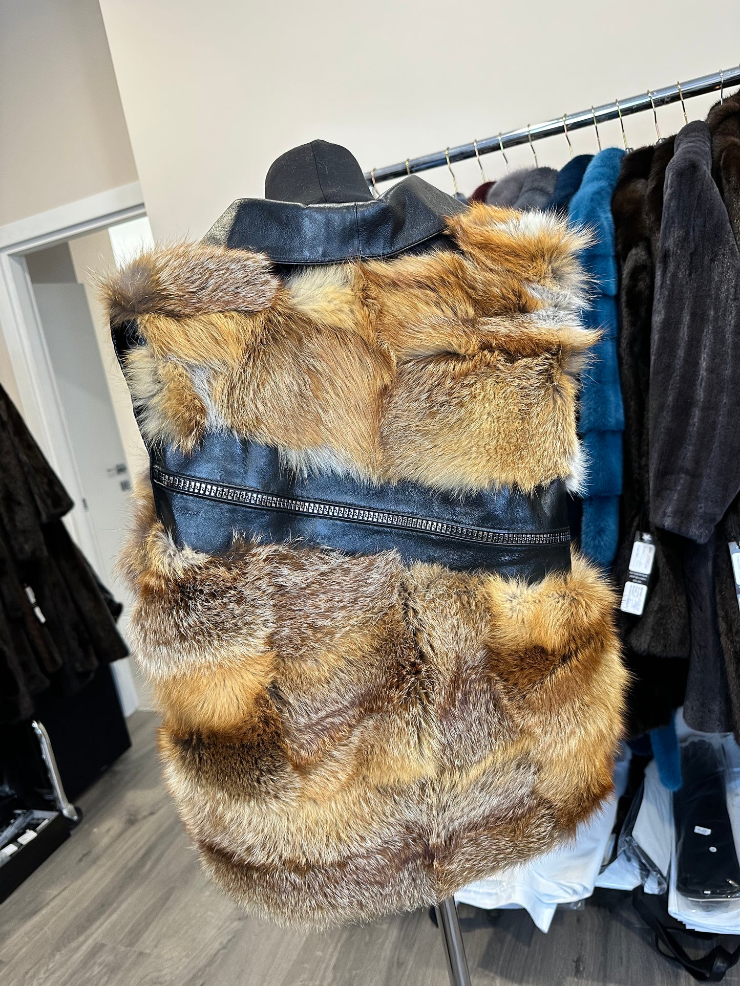 REAL genuine FOX fur women vest L SIZE LEATHER 1109903 WITHOUT SLEEVES