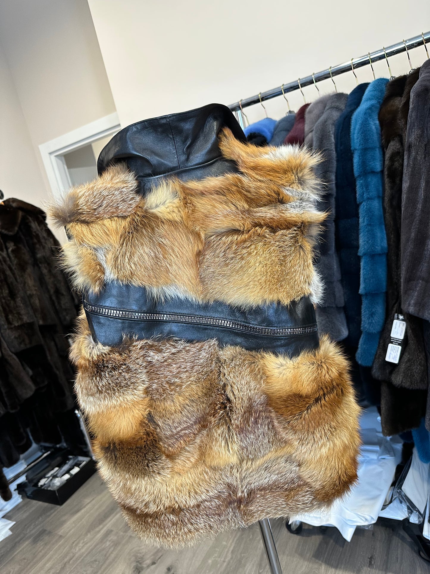 REAL genuine FOX fur women vest L SIZE LEATHER 1109903 WITHOUT SLEEVES