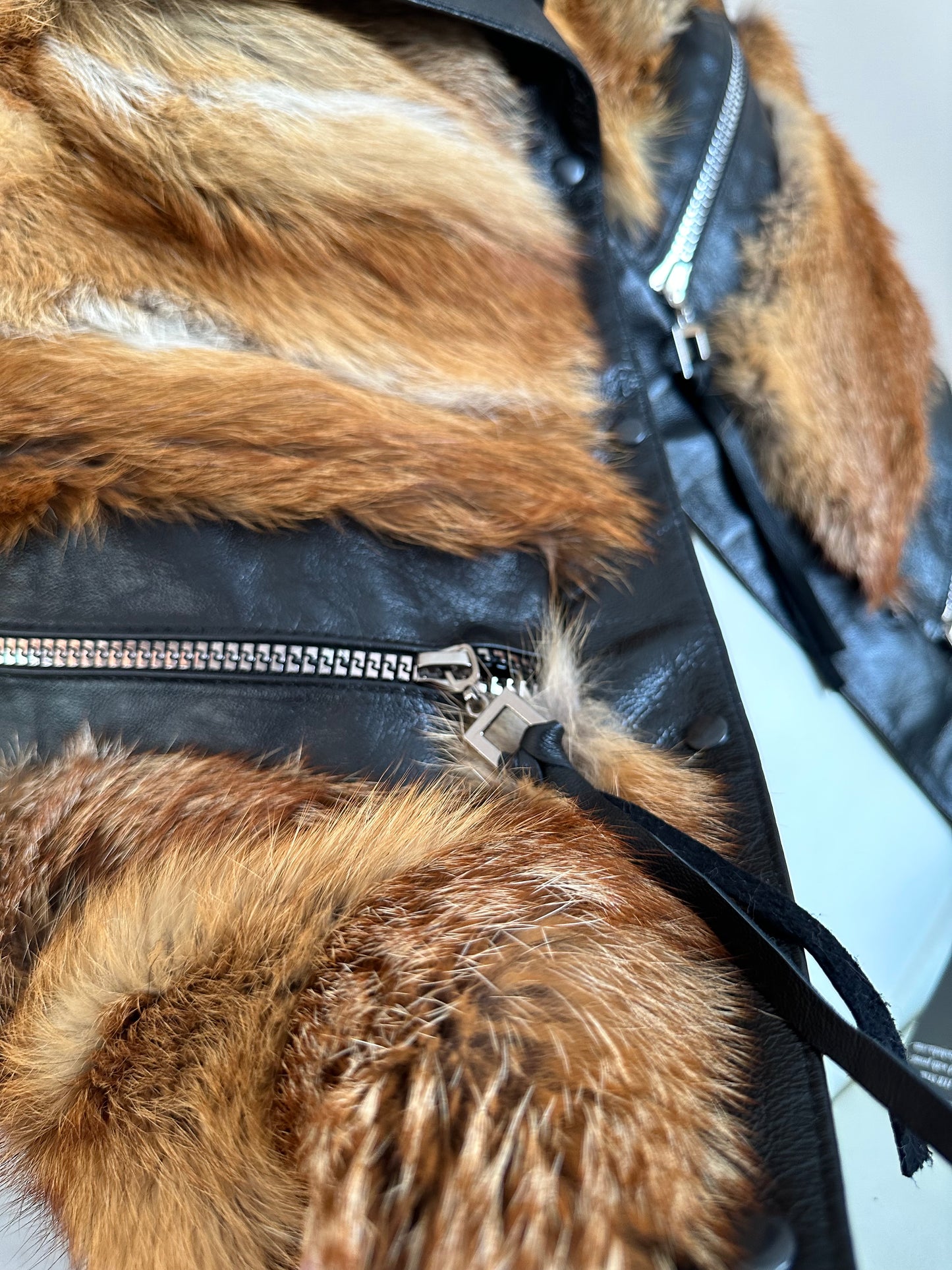 REAL genuine FOX fur women vest L SIZE LEATHER 1109903 WITHOUT SLEEVES