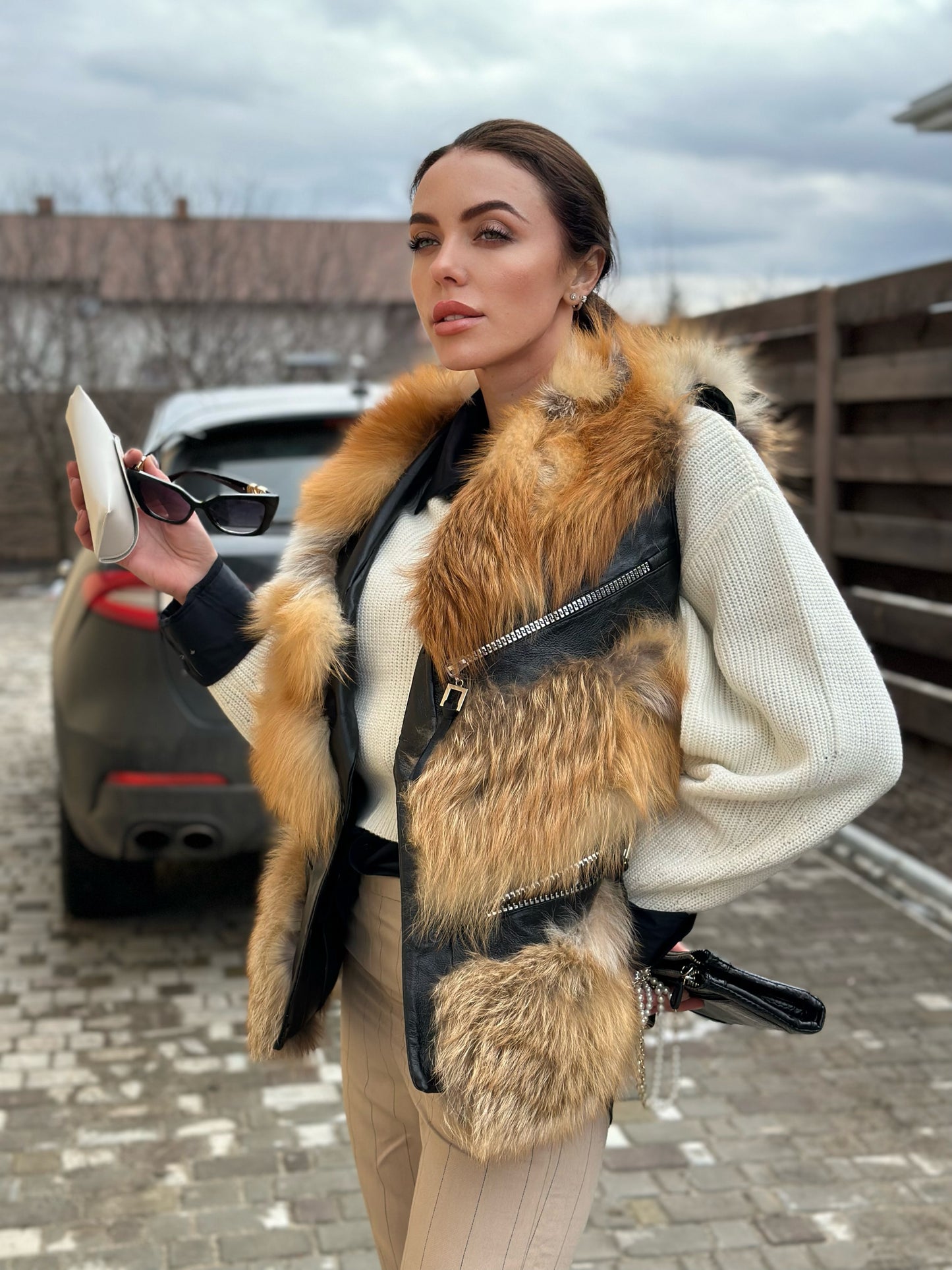 REAL genuine POLAR FOX fur women vest M SIZE LEATHER 1109910 WITHOUT SLEEVES