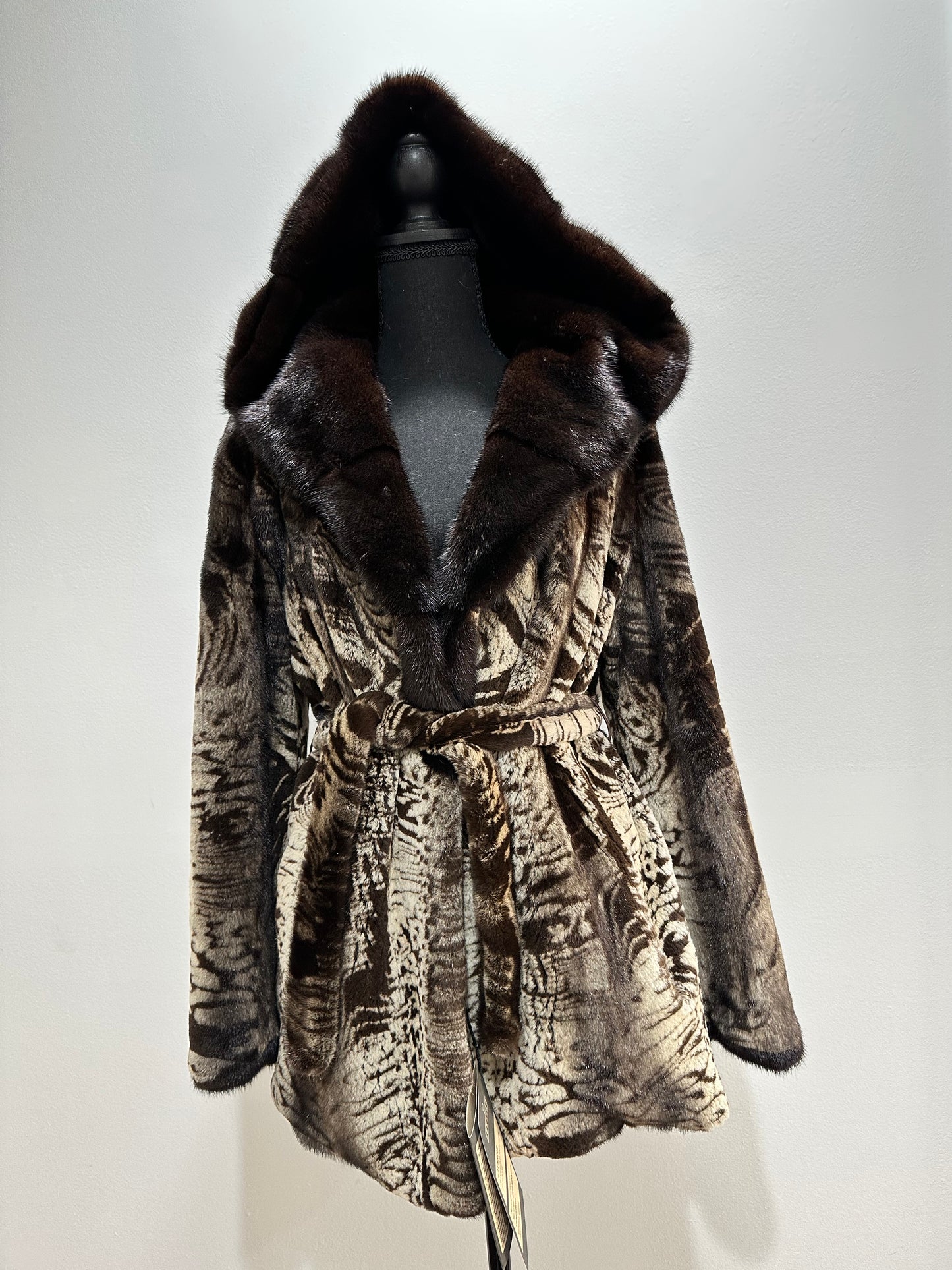 New women Real Natural Luxurious Sheared Mink Fur Coat with Hood 1201087 size M belt