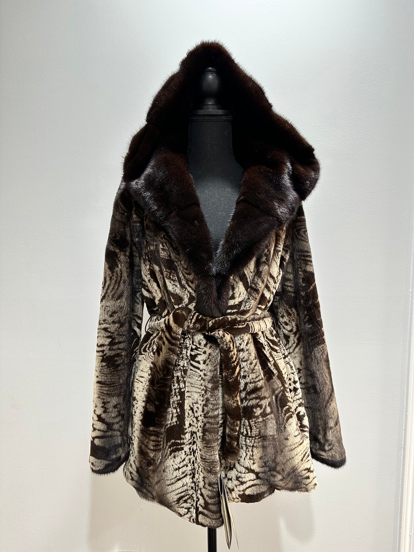 New women Real Natural Luxurious Sheared Mink Fur Coat with Hood 1201087 size M belt