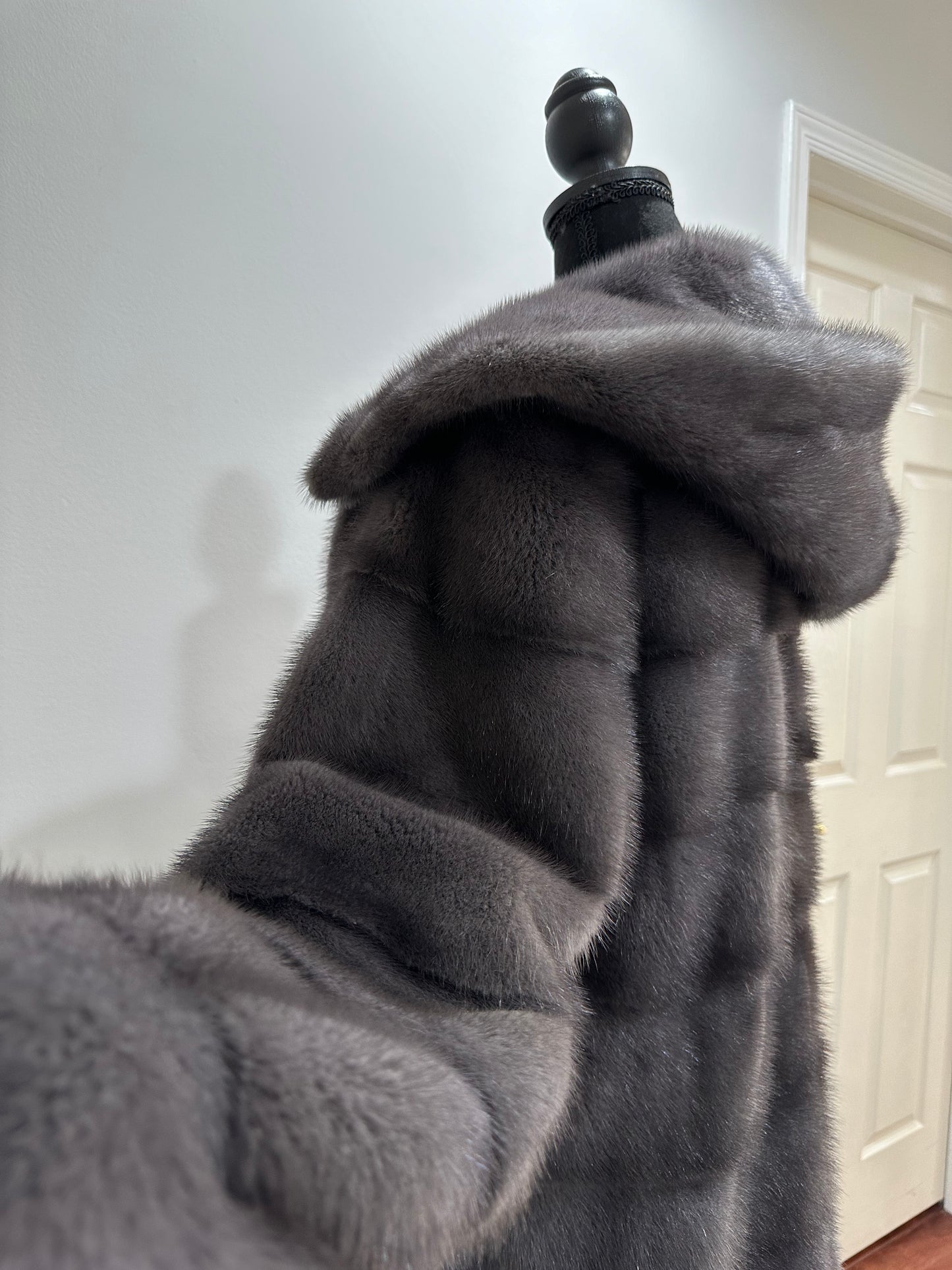New MINK GENUIINE FUR coat size S GREY mink solid plates 1201054 HORIZONTAL