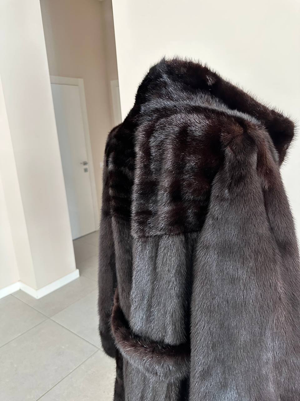 women real mink fur coat with belt dark brown BLACK color size M NEW!!! 1109793