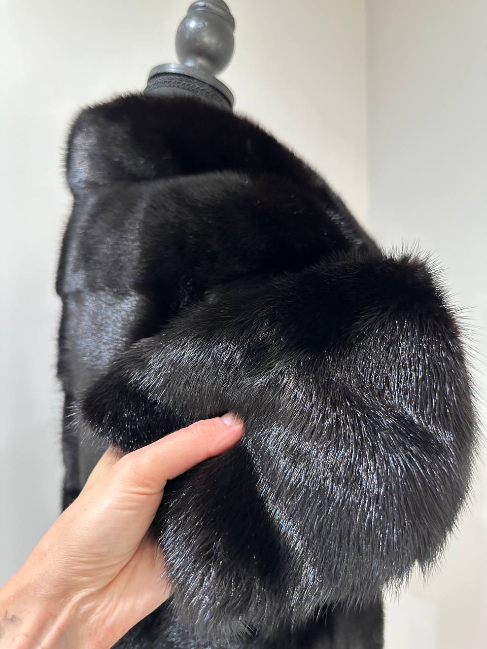 REAL Mink FUR jacket SHORT SLEEVE coat GENUINE 1201068 BLACK size S NEW Luxury