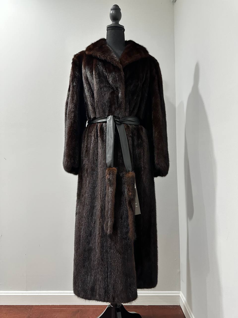 women real mink fur coat long with belt dark brown color size XL NEW!!! 1109798