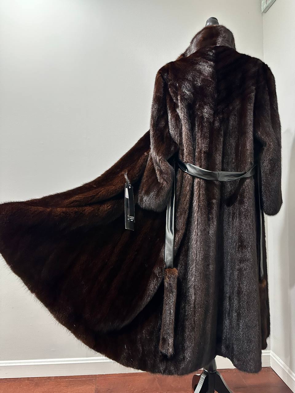 women real mink fur coat long with belt dark brown color size XL NEW!!! 1109798