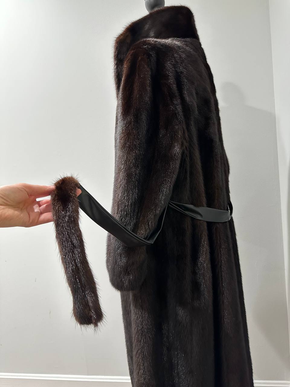 women real mink fur coat long with belt dark brown color size XL NEW!!! 1109798