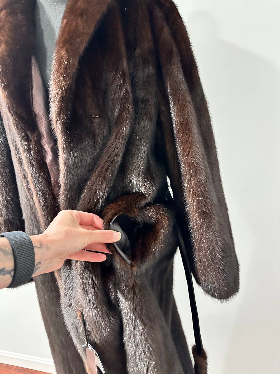 women real mink fur coat long with belt dark brown color size XL NEW!!! 1109798