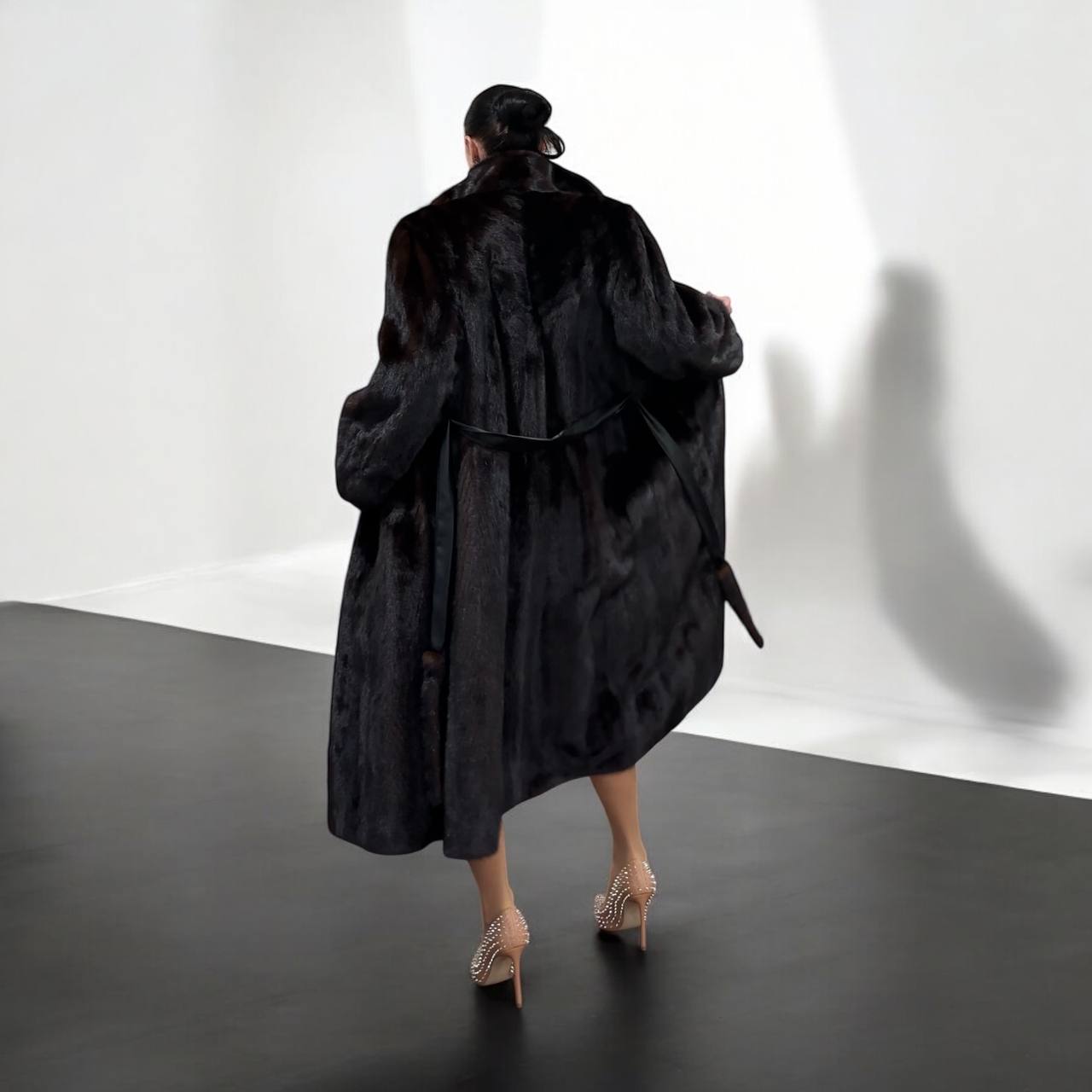 women real mink fur coat long with belt dark brown color size XL NEW!!! 1109798