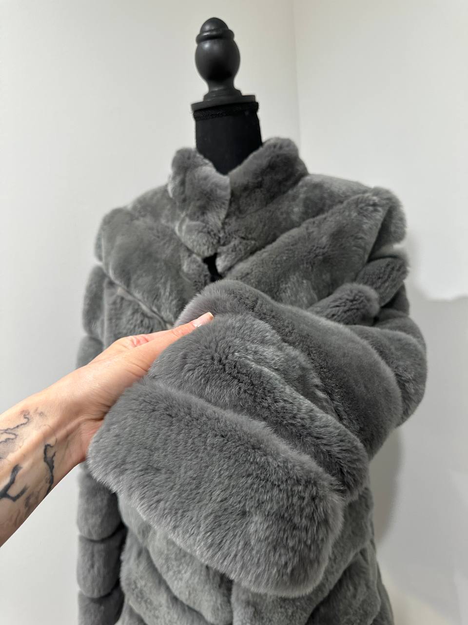 Luxury Womens Real natural Rex Rabbit Fur Coat size S women 1201135 Elegant Soft Gre