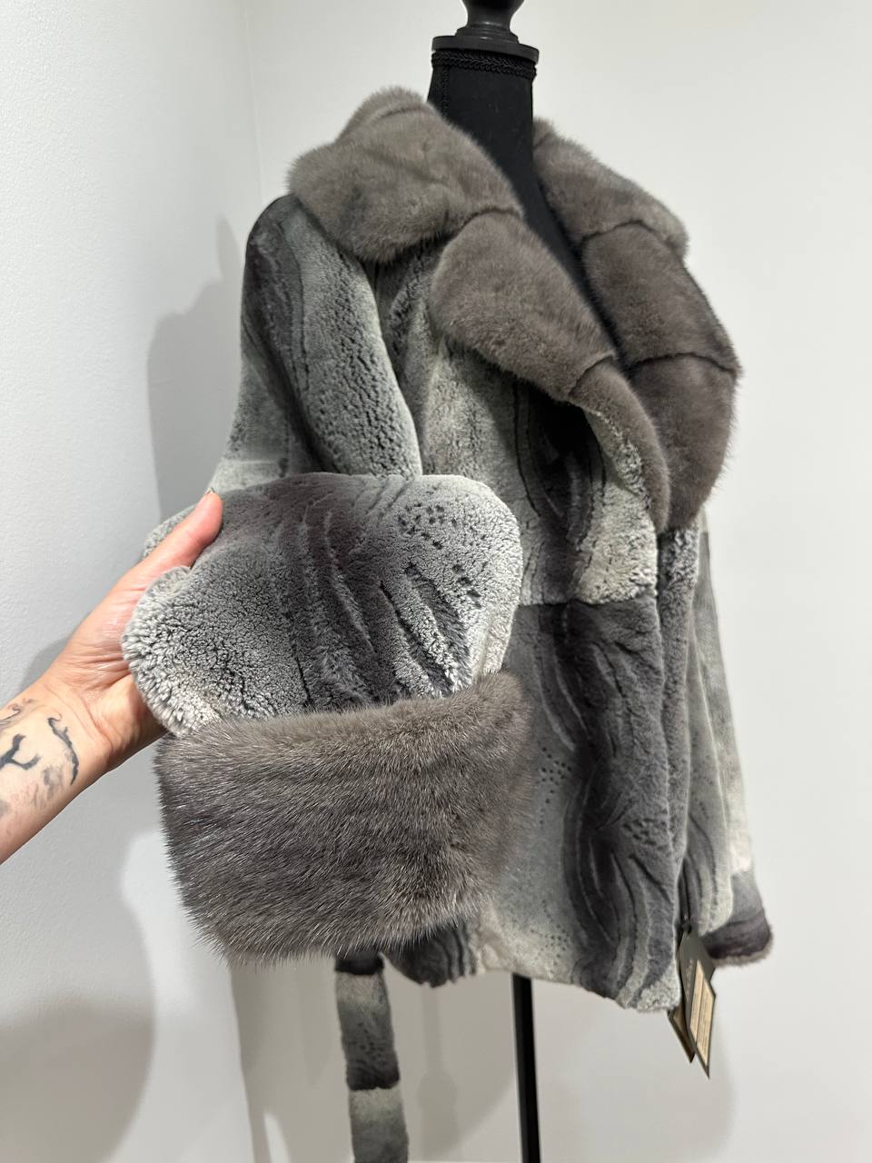 Stunning Karakul Astrakhan Fur Jacket M size with Mink Fur Details 1201134 GREY