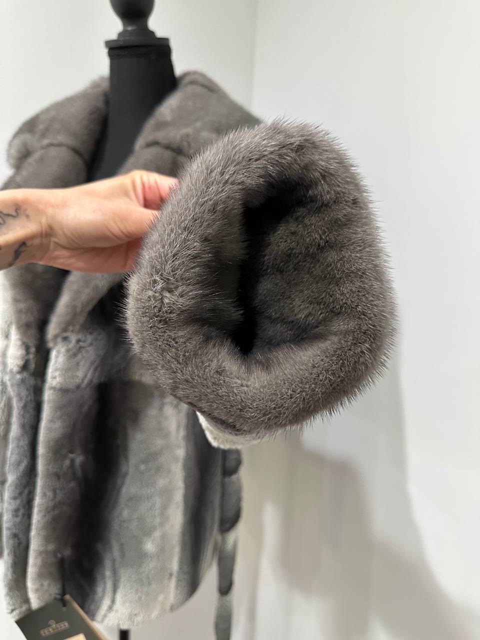 Stunning Karakul Astrakhan Fur Jacket M size with Mink Fur Details 1201134 GREY