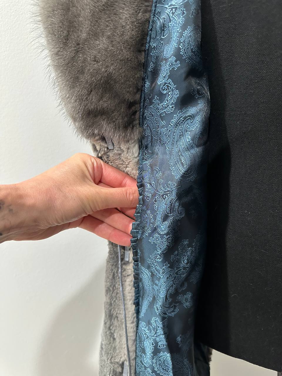 Stunning Karakul Astrakhan Fur Jacket M size with Mink Fur Details 1201134 GREY
