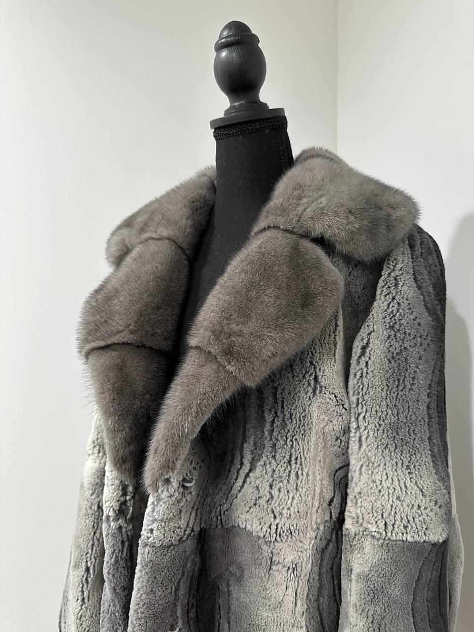 Stunning Karakul Astrakhan Fur Jacket M size with Mink Fur Details 1201134 GREY