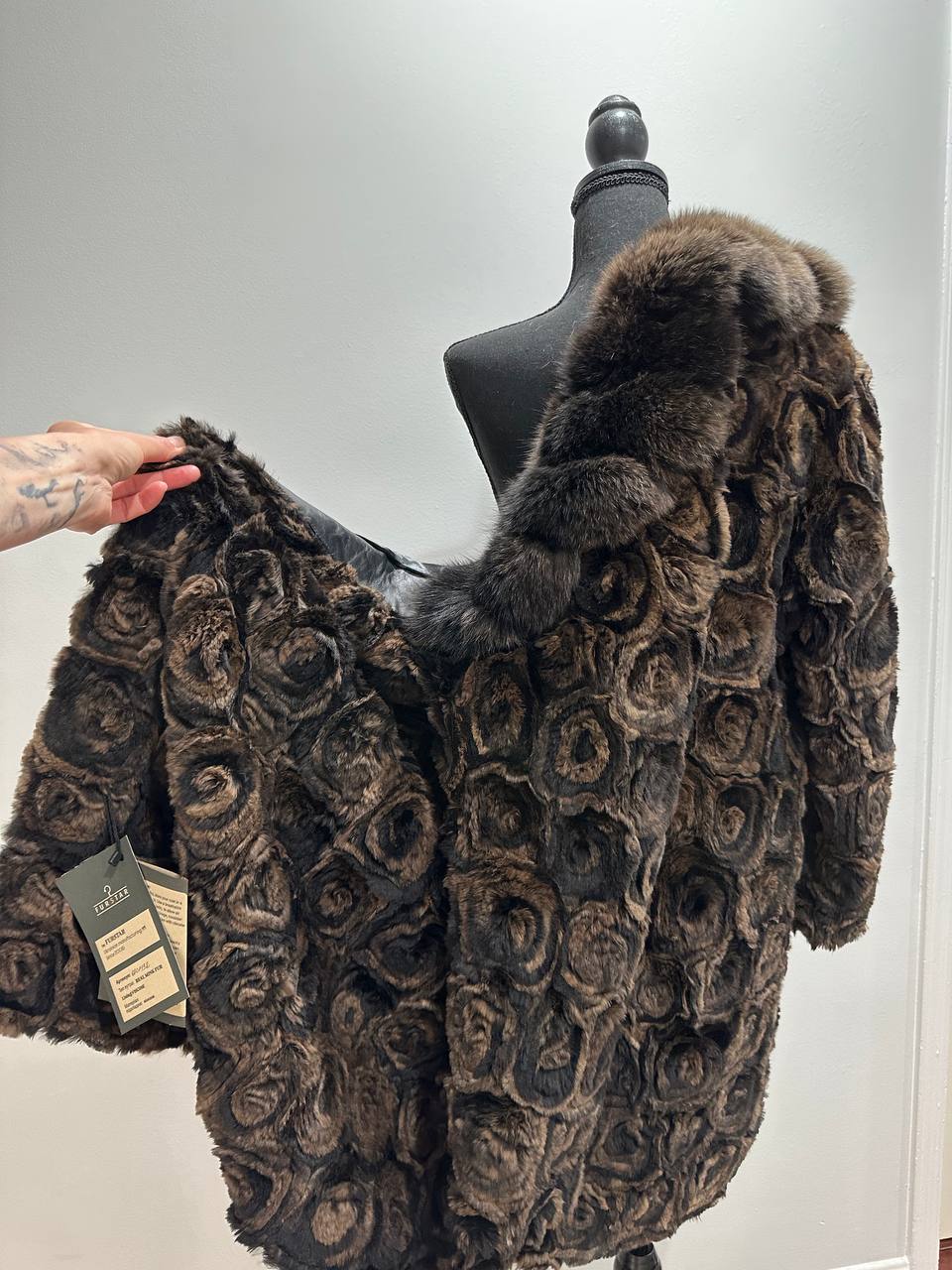 Karakul Fur Coat Natural dyed arctic FOX Collar size M 1201132 New Exclusive Design