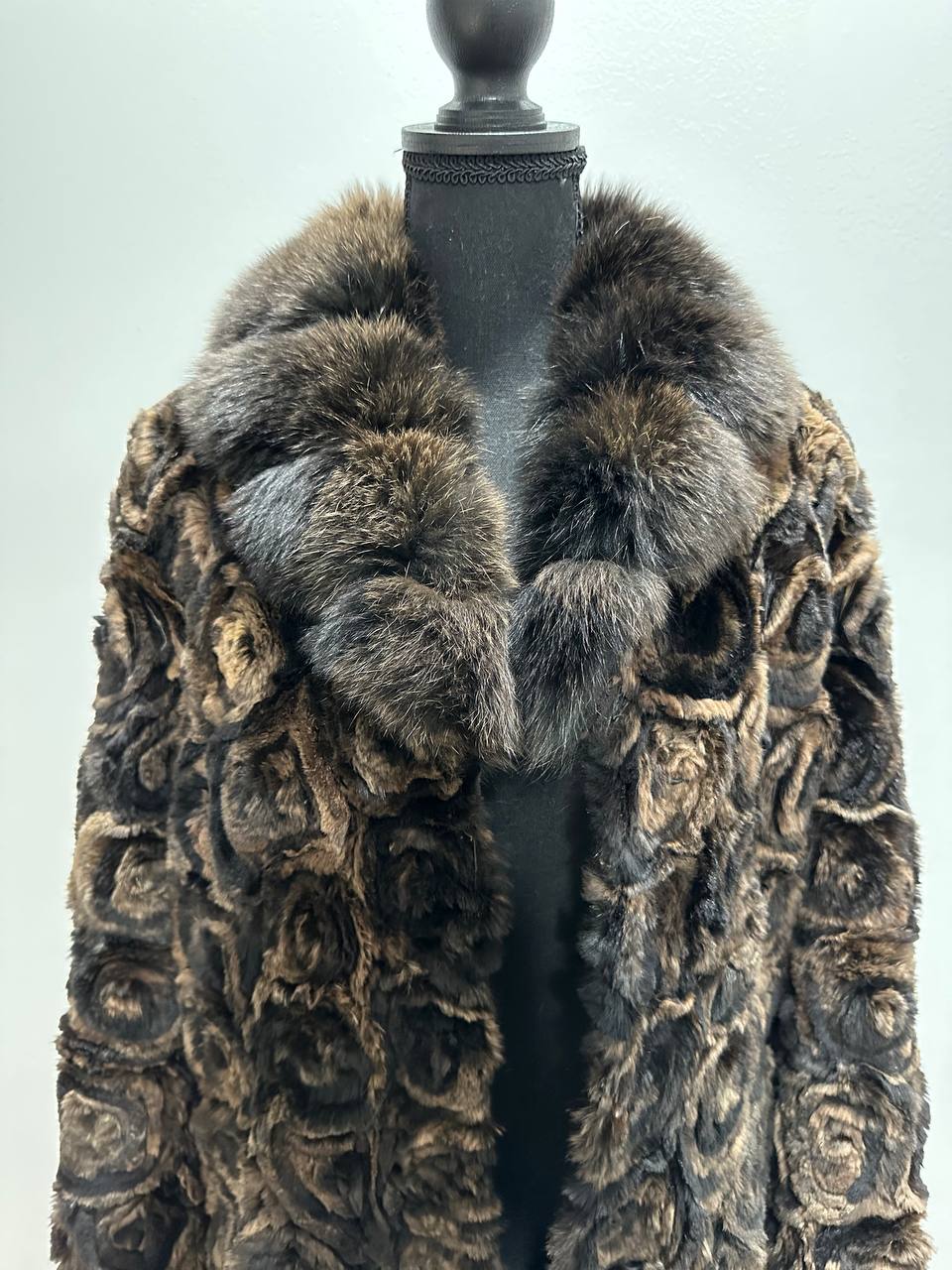 Karakul Fur Coat Natural dyed arctic FOX Collar size M 1201132 New Exclusive Design