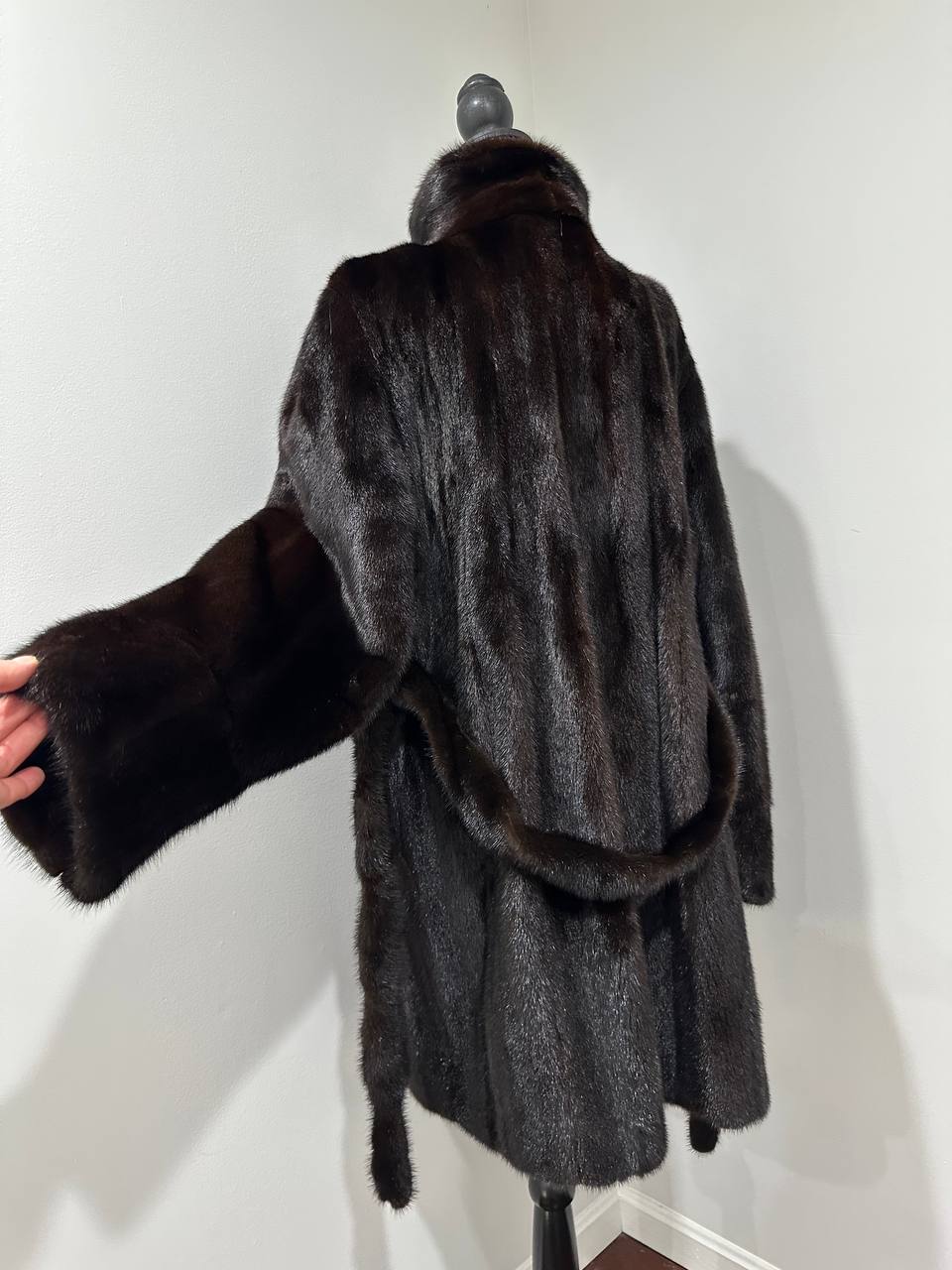 genuine real mink fur coat jacket 1109898 size L new dark brown color
